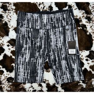 Peach Reversible Legging 2.0 -Black Shibori Print